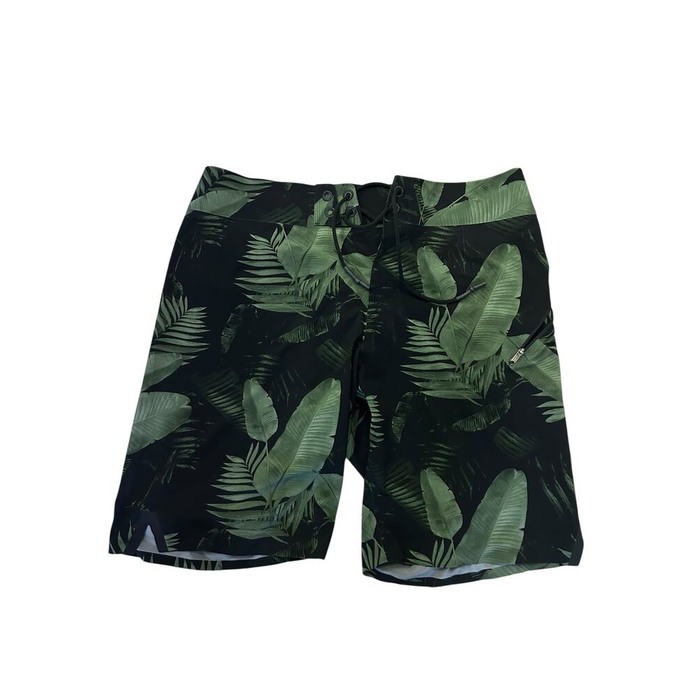 Lululemon Men’s Tropical Current State Board Shorts Size 34”